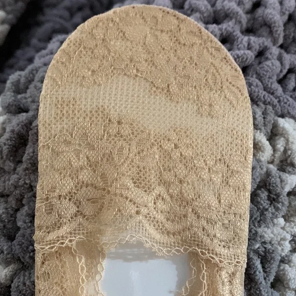 Lace No Show Socks; Semi-Sheer; Sweat-absorbent; Hosiery Socks - Picture 7 of 8